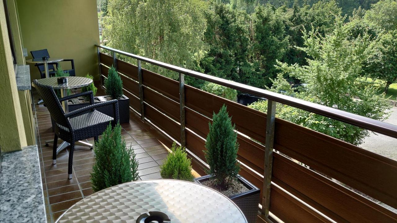 Hotel Landgasthof Fromm Untergruppenbach ภายนอก รูปภาพ